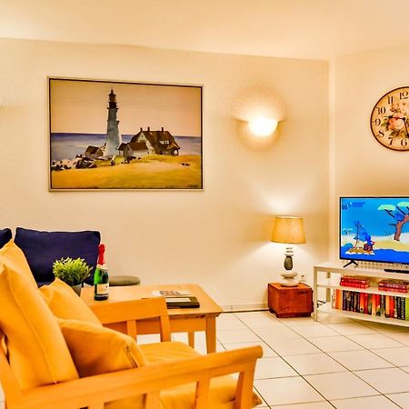 Apartment Ostseerose Ein Strandkorb Ist Im Sommer Inclusive Zempin Bagian luar foto