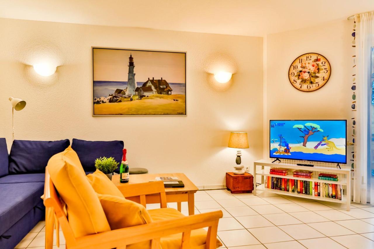 Apartment Ostseerose Ein Strandkorb Ist Im Sommer Inclusive Zempin Bagian luar foto