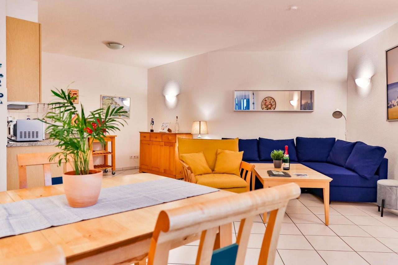 Apartment Ostseerose Ein Strandkorb Ist Im Sommer Inclusive Zempin Bagian luar foto