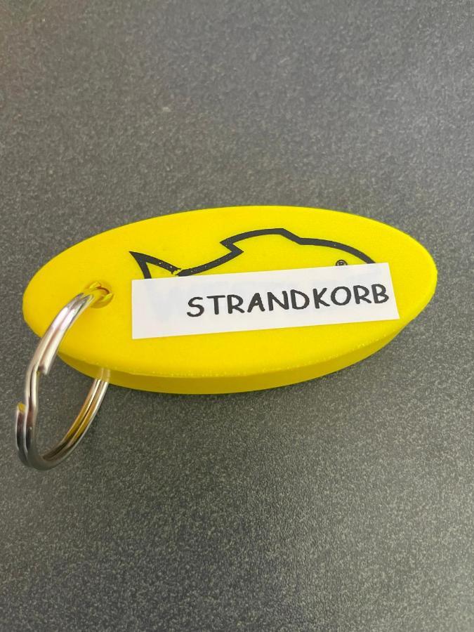 Apartment Ostseerose Ein Strandkorb Ist Im Sommer Inclusive Zempin Bagian luar foto